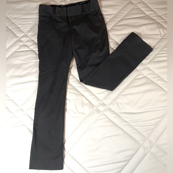 Old Navy Stretch gray straight leg pants. Size 6. - Picture 1 of 10